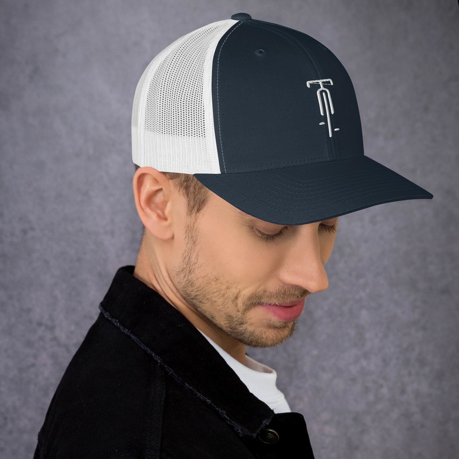 retro-trucker-hat-navy-white-right-6a65e5e78b63e.jpg